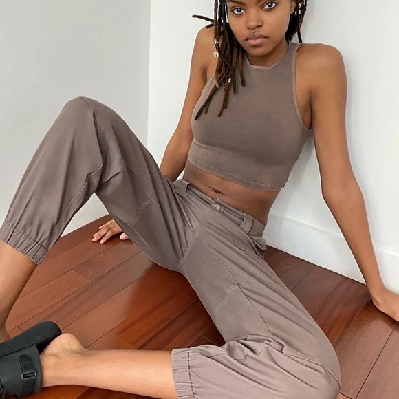 TNA New Cedar Pant in Stone Taupe - Picture 7 of 10